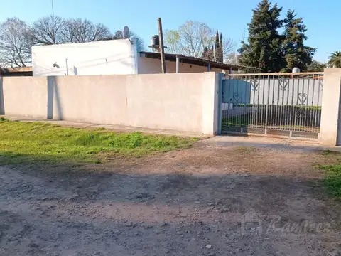 Terreno Con Mejoras En Venta - Francisco Alvarez, Moreno