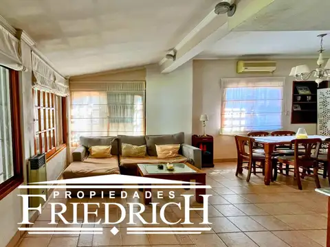 Casa 3 ambientes con 2 baños