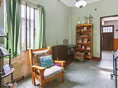 Casa 3 ambientes con 1 baño