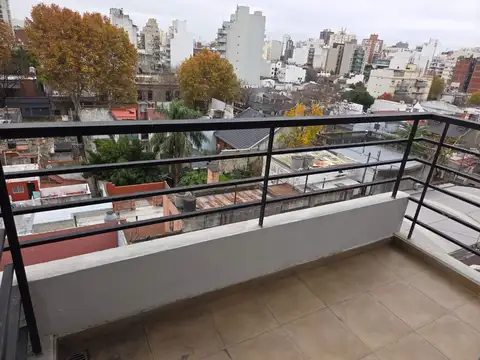 Monoambientes c/Balcon Floresta