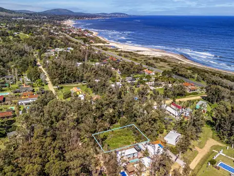 TERRENO EN VENTA EN BELLA VISTA – PIRIÁPOLIS
