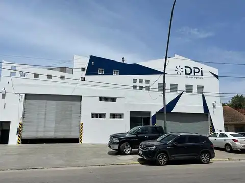 Excelente Galpón