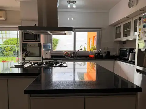 Casa en Venta al Noreste