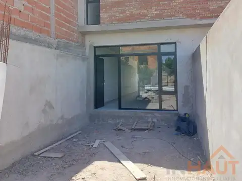 Depto Tipo Casa en Venta en General Fernandez Oro, USD 95.000