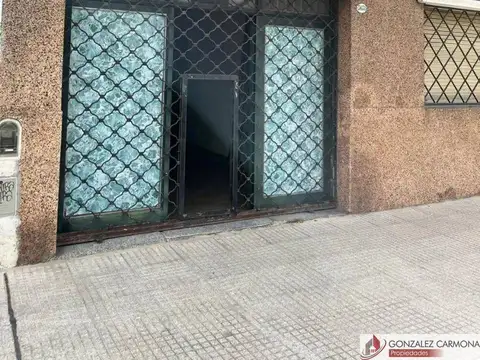 Local comercial en alquiler ubicado en Villa Pueyrredón