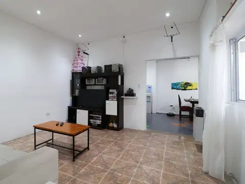 CASA 3 AMBIENTES CON COCHERA Y TERRAZA ZONA GERLI