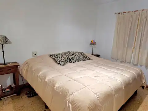 VENTA CASA 4 AMBIENTES OLIVERA