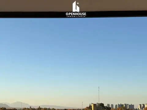 OPENHOUSE inmobiliaria presenta ala venta fabuloso departamento en Edificio de categoría Villa Carra
