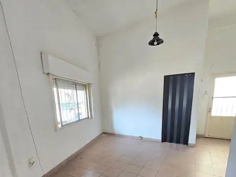 Depto Tipo Casa en Venta en Caseros, USD 70.000