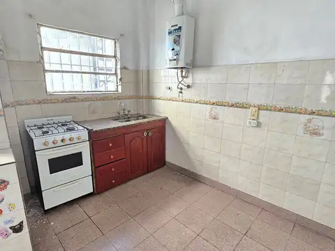 Depto Tipo Casa en Venta 50 años