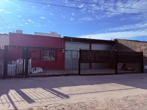52 entre 190 y 191 - Galpon, deposito, taller en venta.