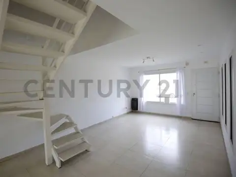 Casa en Alquiler en City Bell, $ 1.800.000
