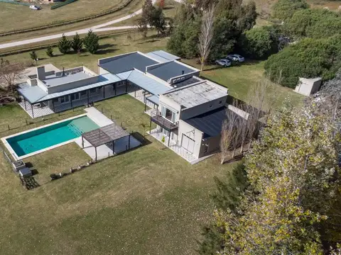 CASA 6 AMB  CHASCOMUS BARRIO CHACRAS LAGUNA VITEL