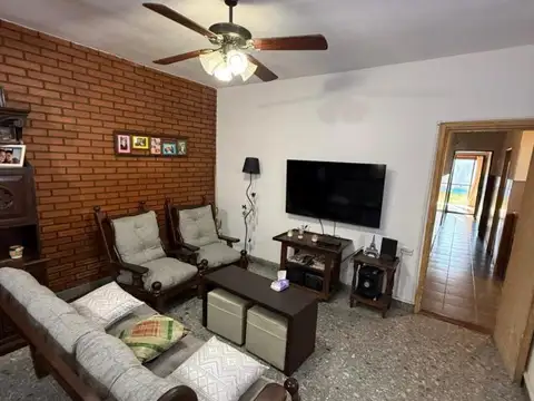 CASA 4 AMBIENTES