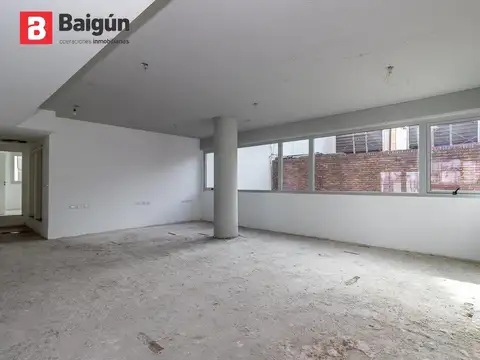 EDIFICIO DE OFICINAS EN EXCELENTE UBICACION