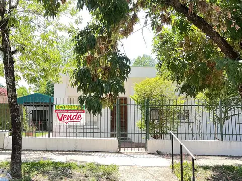 Casa en zona Parque Quirós Importante Lote