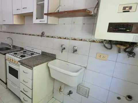 Villa Crespo (R.Velasco 719)  2 amb en dúplex c/ amplio Balcón y Terraza propia. Bajas Expensas!