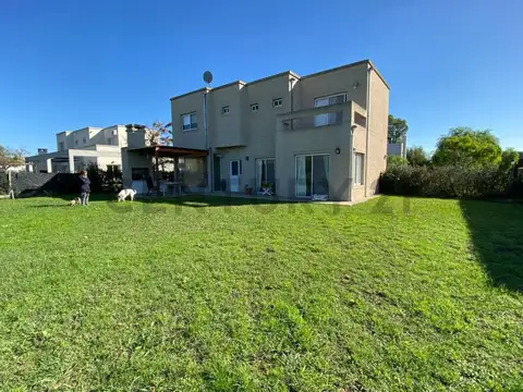 CASA EN SANTA GUADALUPE