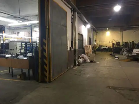 Galpon en Venta 50  mts Frente