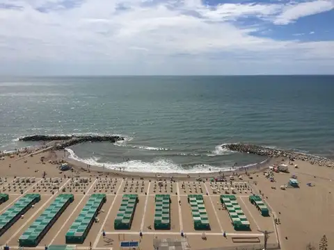 Bv. Maritimo Patricio Peralta Ramos 1100, Piso 14