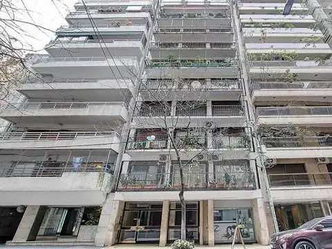 Excelente Local Comercial de 50 M2 totales sobre R. Peña a metros de Av. del Libertador, Recoleta