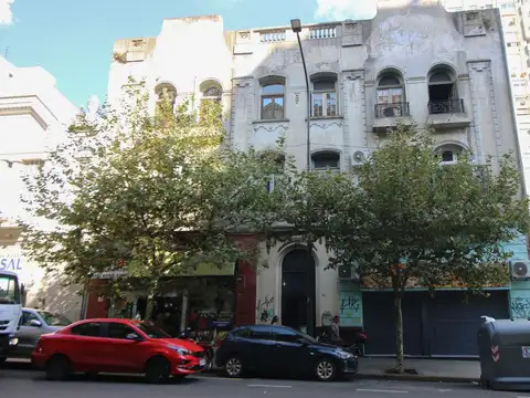 Avenida Rivadavia 3000