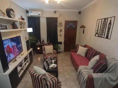 Depto Tipo Casa en Venta en Villa Ballester, USD 145.000