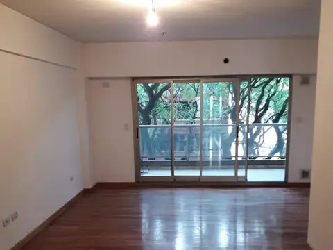 ALQUILER - Dos Ambientes con balcon al frente - Caballito