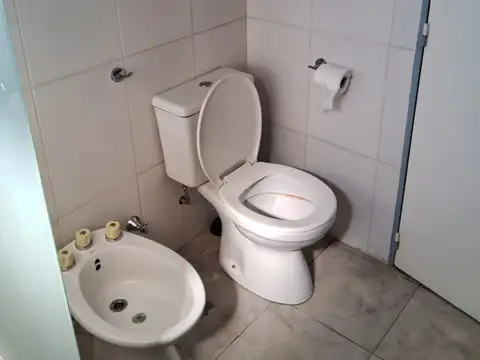 Departamento 4 ambientes( planta Baja)