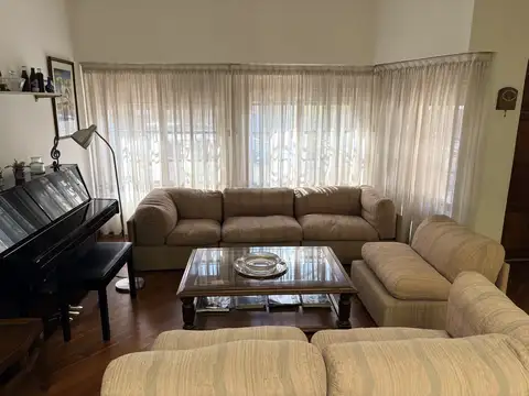 Casa en Venta en Flores Norte, USD 470.000