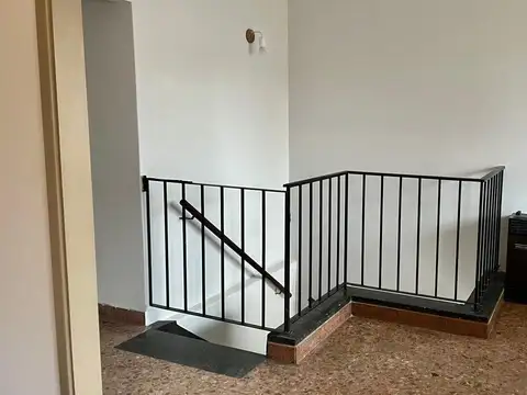 Depto Tipo Casa en Alquiler de 2 dormitorios