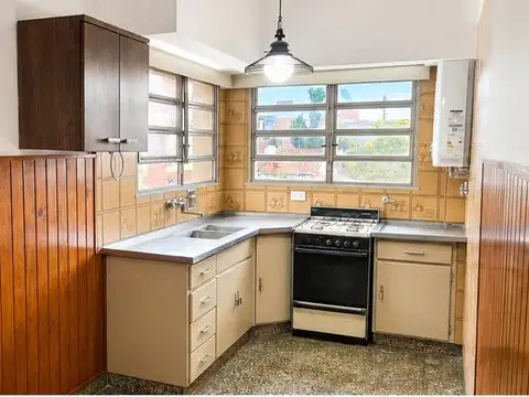 Depto Tipo Casa en Alquiler 50 años