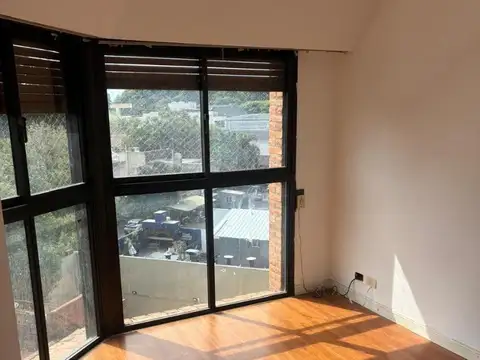 Departamento 4 ambientes con 4 baños