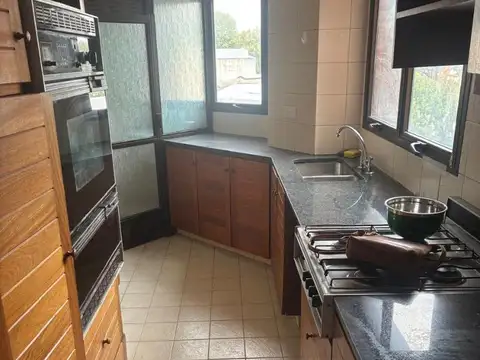Departamento en Venta en Acassuso Vias  /  Santa Fe, USD 265.000