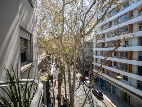 Venta apartamento 3 dormitorios y servicio Centro