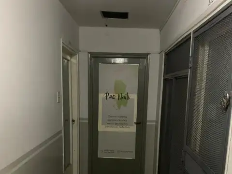 Dean Funes 100, Piso 2