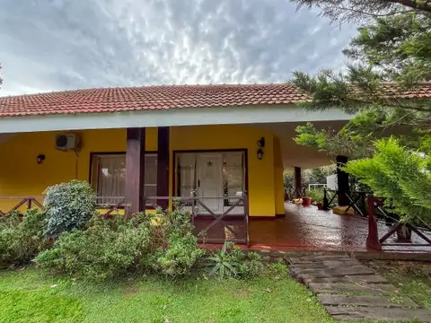 Hermosa Casa a la Venta! Country Aires de Campo, Roldan, Santa Fe.