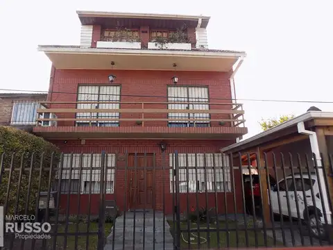 EXCELENTE CHALET 5 AMBIENTES – VILLA CLUB