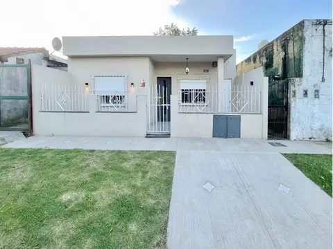 CASA 3 AMBIENTES - PARQUE SAN MARTIN