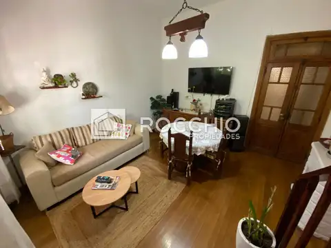 Depto Tipo Casa en Venta 50 años