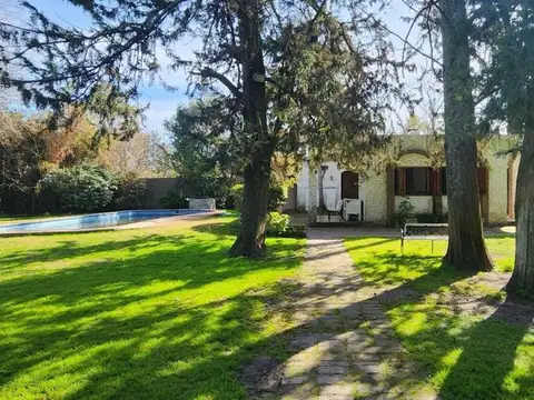 Quinta en Venta en Villa Gobernador Udaondo, USD 299.000