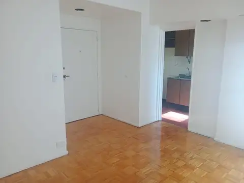 J. B. Alberdi al 900