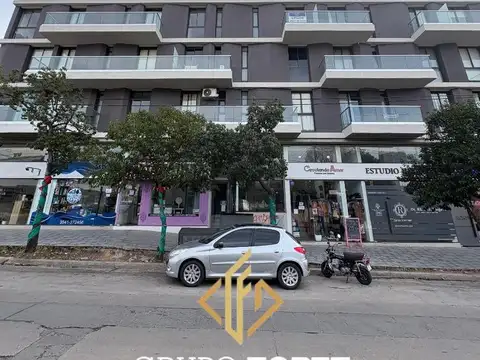 Jose Hernández 100, Piso 3