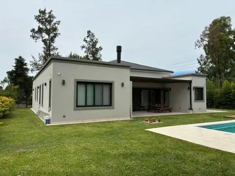 Venta casa, 5 ambientes, Pilar, Barrio La Campiña. Apto crédito
