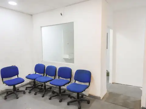 Local en Venta 40 años