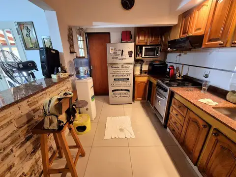 CASA 4 AMBIENTES VENTA MORON MULTIFAMILIAR COCHERA