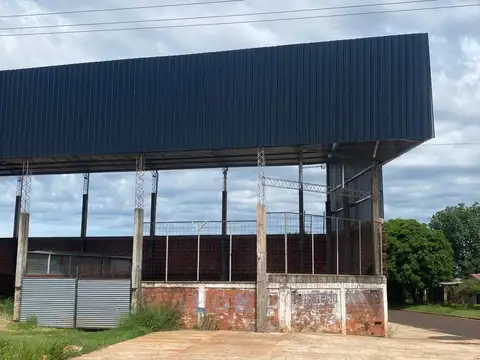 ALQUILO LOCALES EN CONSTRUCCION . RUTA 213 Y QUARANTA POS MNES