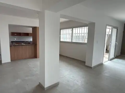 Casa en Alquiler Cerro Chico 3 Dorm Cochera doble
