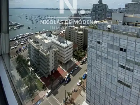 Hermoso departamento de 3 dormitorios con amplios espacios