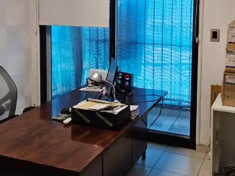 "IMPERDIBLE LOCAL COMERCIAL + DEPOSITO"